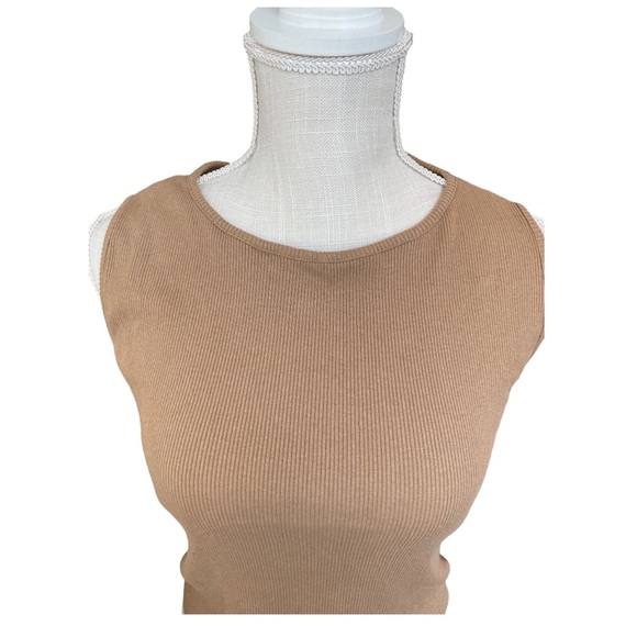 BOO HOO RIB RACER LACE UP BACK CROP TOP - Picture 4 of 10